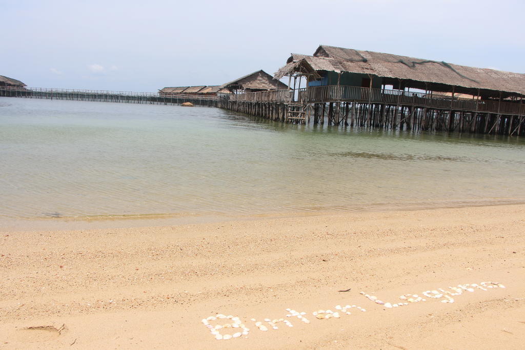 Bintan Laguna Restaurant And Resort Teluk Bakau ภายนอก รูปภาพ