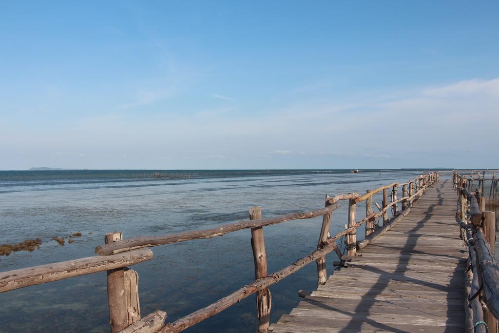 Bintan Laguna Restaurant And Resort Teluk Bakau ภายนอก รูปภาพ