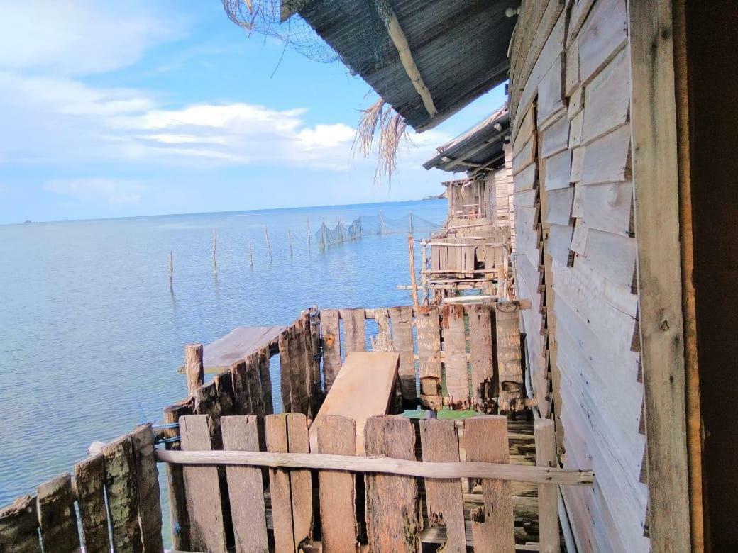 Bintan Laguna Restaurant And Resort Teluk Bakau ภายนอก รูปภาพ
